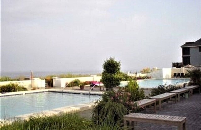 2 Community Ocean Front Pools