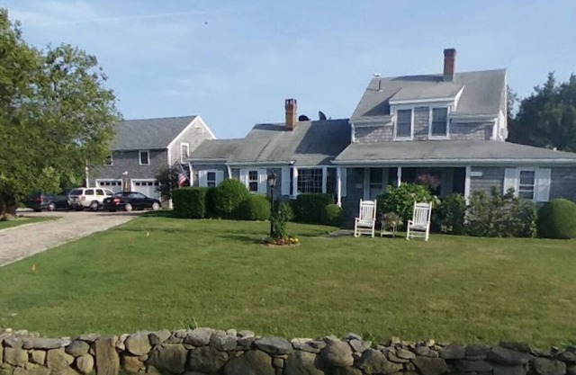 2 Cozy Bedrooms. NOT whole house. Private entrance. Easy walk to Old Harbor!