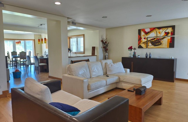 2 Floors Villa Close Apúlia Beach