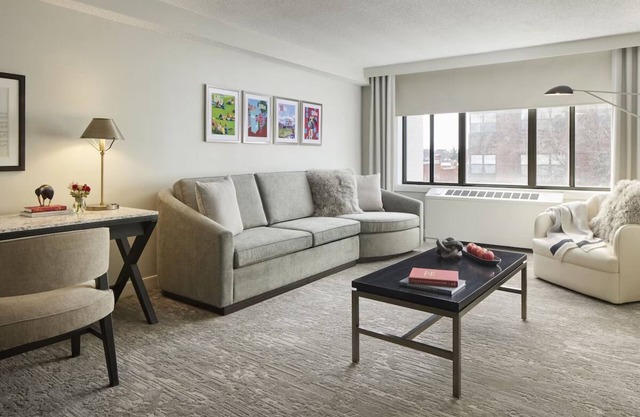 2 Perfect Suites w/Kitchen – For History & Museum Enthusiast | Pet Friendly