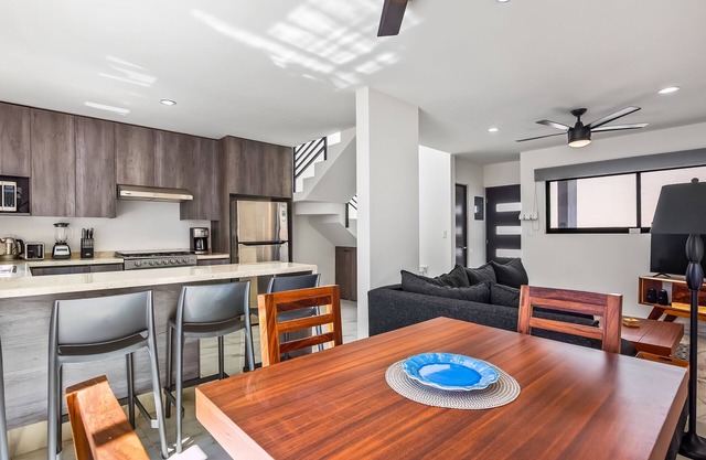 2-story home near the beach with outdoor pool, patio, washer/dryer, streaming