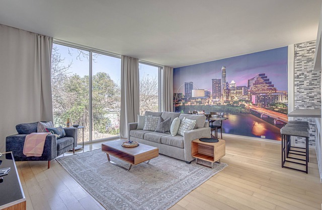 2-Unit Bright & Modern SOCO Stay Near SXSW Top Spots!