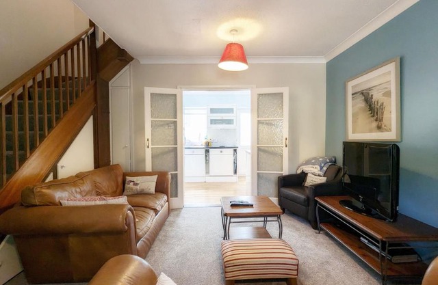 2 Walled Garden Cottages, West Wittering