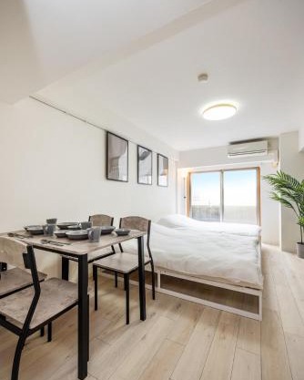 20 minutes by Haneda Airport train 3-minute walk from Kamata Station Direct access to Tokyo, Yokohama, Ueno
