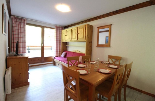 20m from ski slopes, Ground floor, swimming pool, balcony, tv, ski locker, 36m², Val Cenis