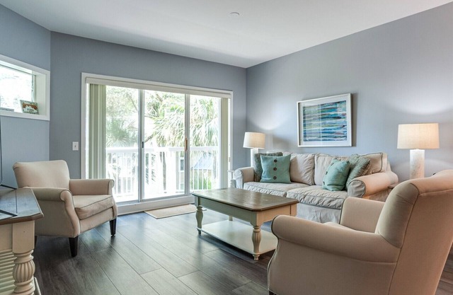 217 Barrington Court ~Modern & Upscale! Just Steps to the Beach! 2nd Floor Views