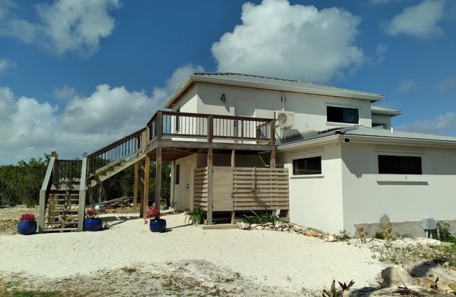 22 Seabreeze - Newest vacation rental on Middle Caicos!