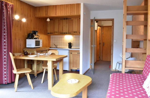 250m from the ski slopes, Ground floor, 25m², Méribel