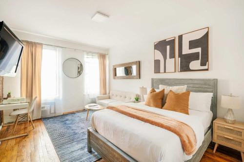 26-3A STUDIO Gramercy W D Outdoor Courtyard