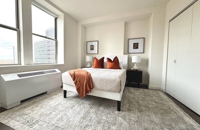 2bed/2bath Downtown Manhattan - Gym, Doorman, Rooftop