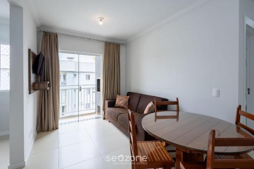 2BR Apt w/BBQ 600m beach RAG0406