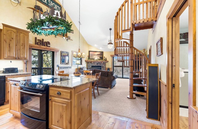 2BR+Loft Village At Indian Point 1809 near SDC- Free Tickets Daily up to $500