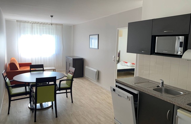 2p supérieur + terrasse | Quartier Flaubert, Rouen