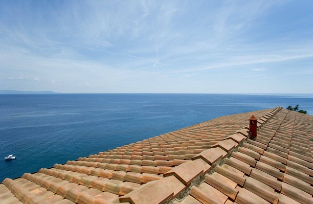 2room 4 in Residence La Scogliera on the East Coast, near the beach of Cala Seregola