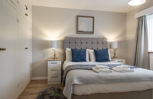 3 BD in the Centre of Bourton