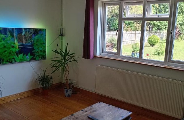 3-Bed Cottage in Quiet & Green Wallington