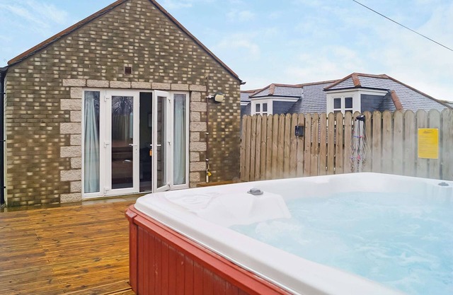 3 bedroom accommodation in Gatehouse of Fleet, Kirkcudbrightshire