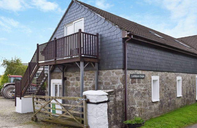 3 bedroom accommodation in St Austell