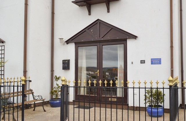 3 bedroom accommodation in Castletown
