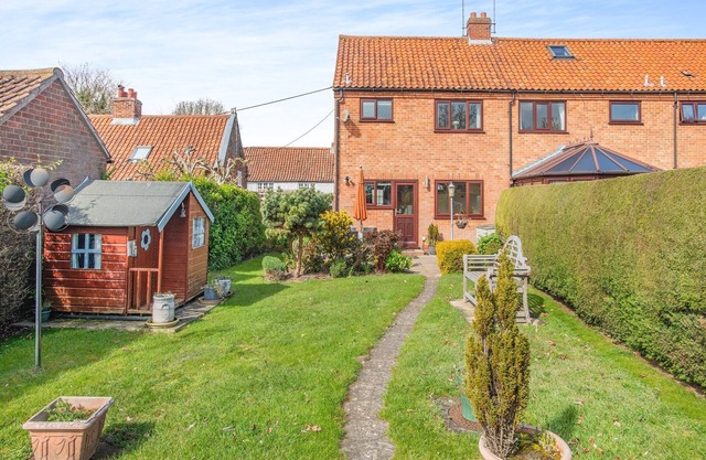 3 bedroom accommodation in Ringstead, near Hunstanton