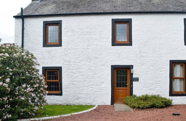 3 bedroom accommodation in Hangingshaw, near Lockerbie