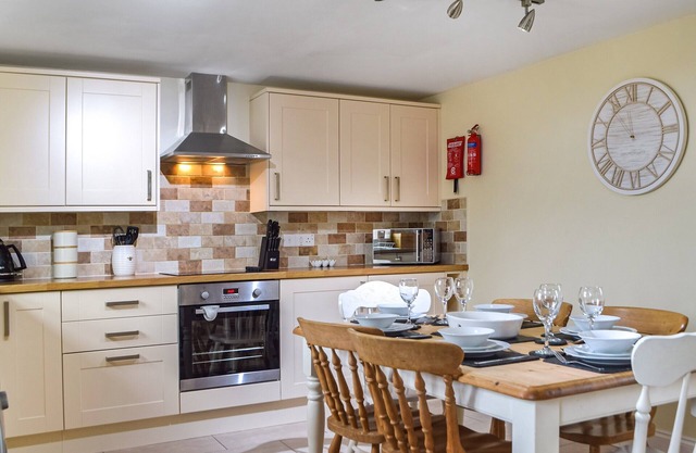 3 bedroom accommodation in Tanygroes