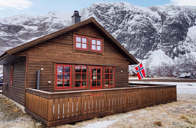 3 bedroom amazing home in Vikeså