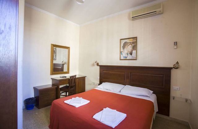 3 bedroom apartment - Termini Station - Rome