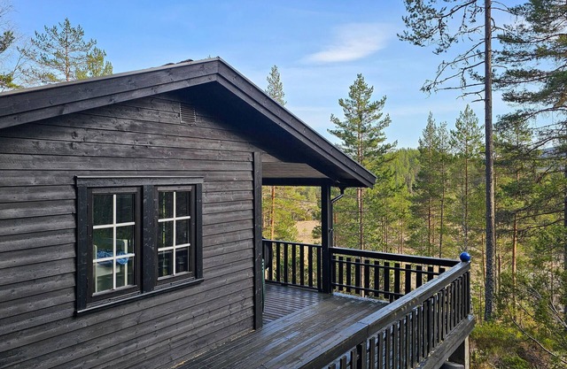 3 bedroom gorgeous home in Hornnes