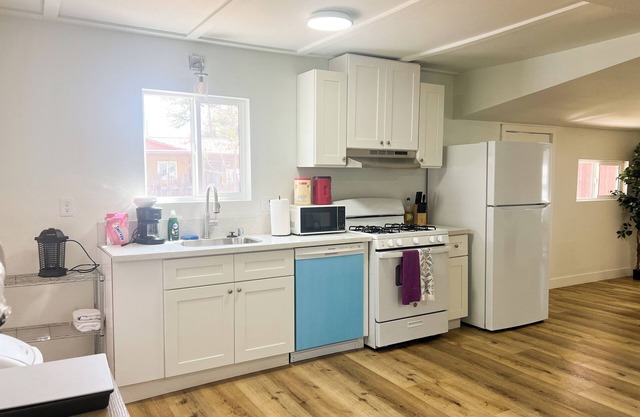3-bedroom house in Riverside