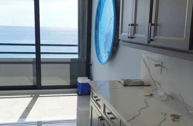 3-bedroom Oceanfront Palm Beach Condo with Pool & Steps to the Beach
