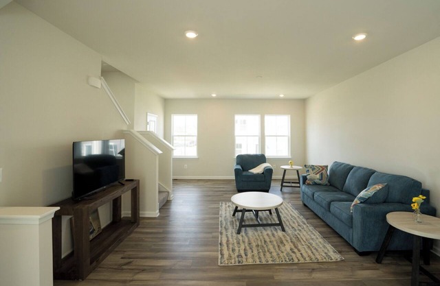 3 bedrooms. close to Harpers Ferry. peloton bike/workout room. playground