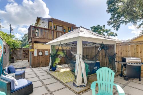 3 Mi to Boardwalk Bacliff Apartment with Hot Tub