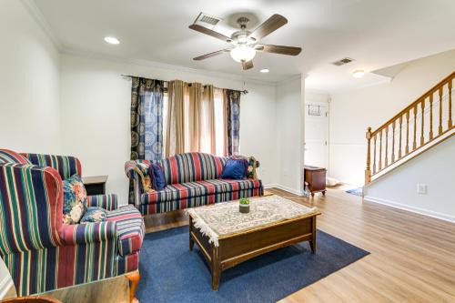 3 Mi to Dulles Airport D C Area Townhome