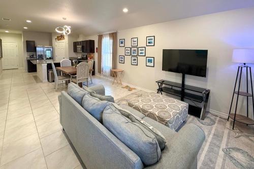 3 Mi to Marina Pet-Friendly Gem in Corpus Christi