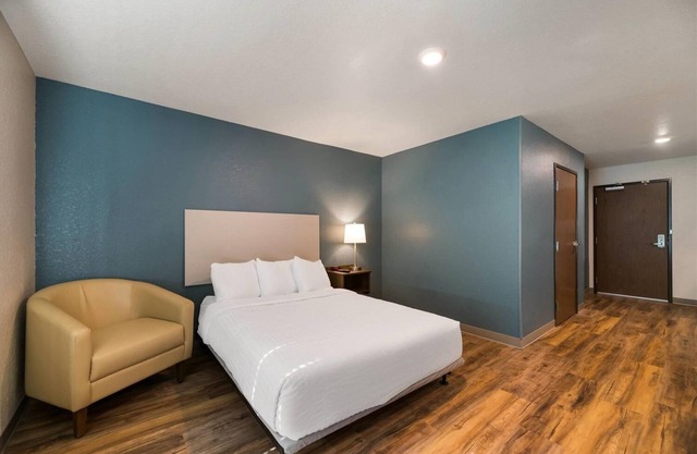 3 Rockledge Rooms with Kitchen + Pet-Friendly Near Cocoa Beach & Local Parks