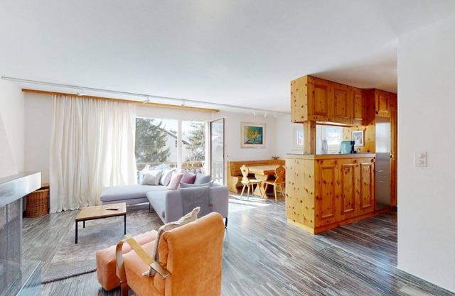 3-room apartment on the 2nd floor, approx.