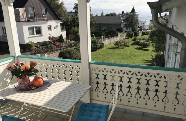3 room apartment in old town villa of Sassnitz with sea view