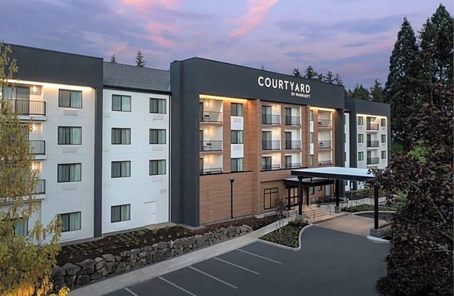 3-Star Hotel ∙ Courtyard by Marriott Portland Tigard