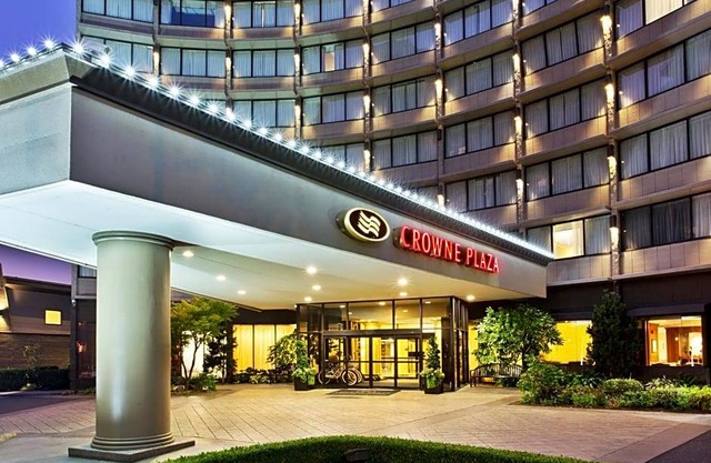 3-Star Hotel ∙ Crowne Plaza Hotel Portland-Downtown Convention Center, an IHG Hotel