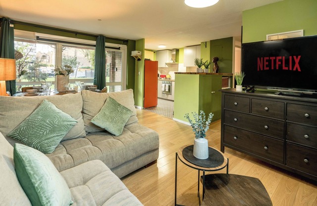 30%OFF|ActFast|Leisure|Family|Kids|Parking|Sleeps7|Netflix|LondonBridge|WifiGame