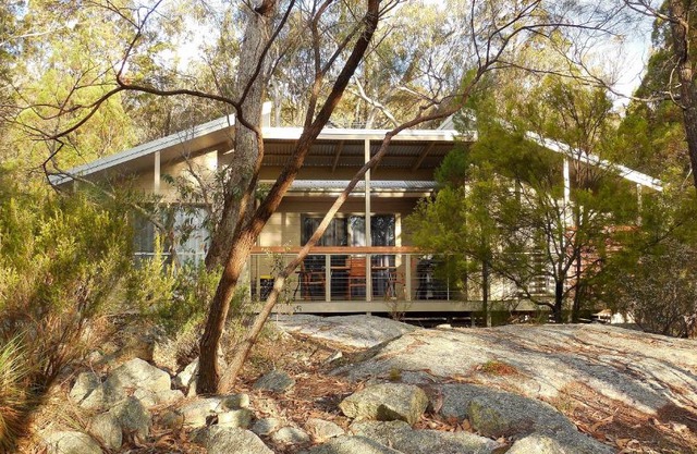 31 The Rocks
