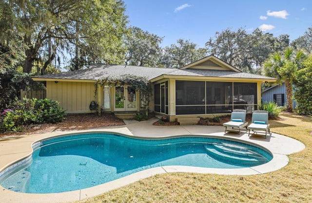 32 Old Military ~Private Pool in the Heart of Sea Pines! Close to Beach and Golf