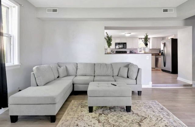 3BR Home Located in Mahomet