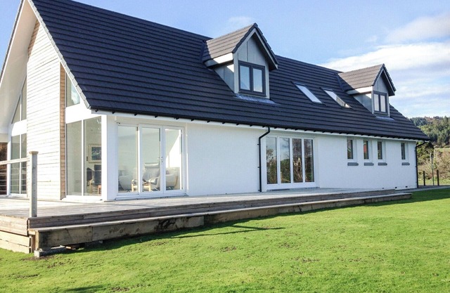 4 bedroom accommodation in Carradale East, near Campbeltown