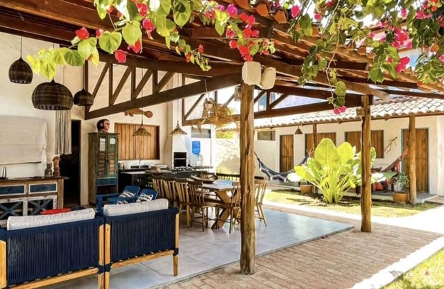 4-bedroom chalet in lovely Porto de Pedras with AC