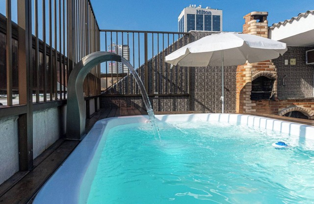 4 bedroom penthouse with private pool and barbecue on the beach