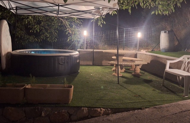 4-bedroom villa for 10 people between sea and mountains with jacuzzi and motorcycle garage