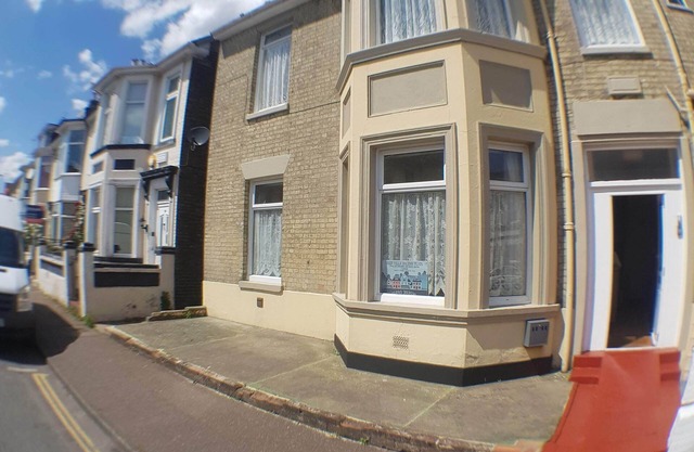 4 Berth, Ground Floor Flat, Glen Villa 1