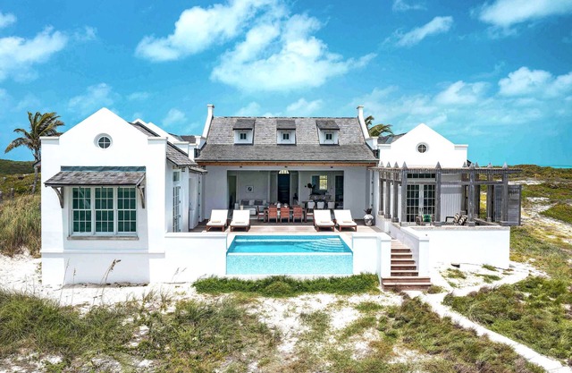 4 BR All-Inclusive Villa @ Ambergris Cay: Aurora